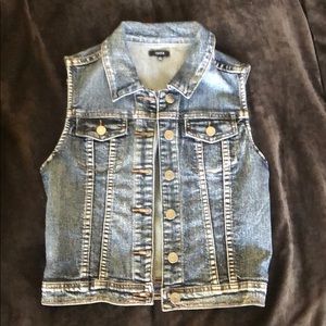 ***3 for $21*** Denim Vest by Chiqle | M